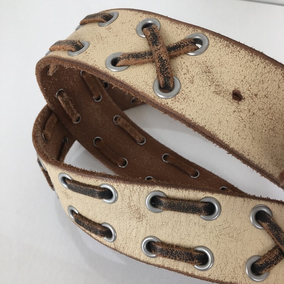 True Religion Distress Leather Belt Metal Grommets Woven Leather Vintage Look - Picture 2 of 10